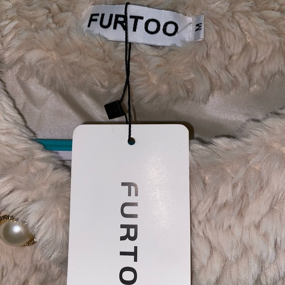 Faux fur jacket - Picture 5 of 7